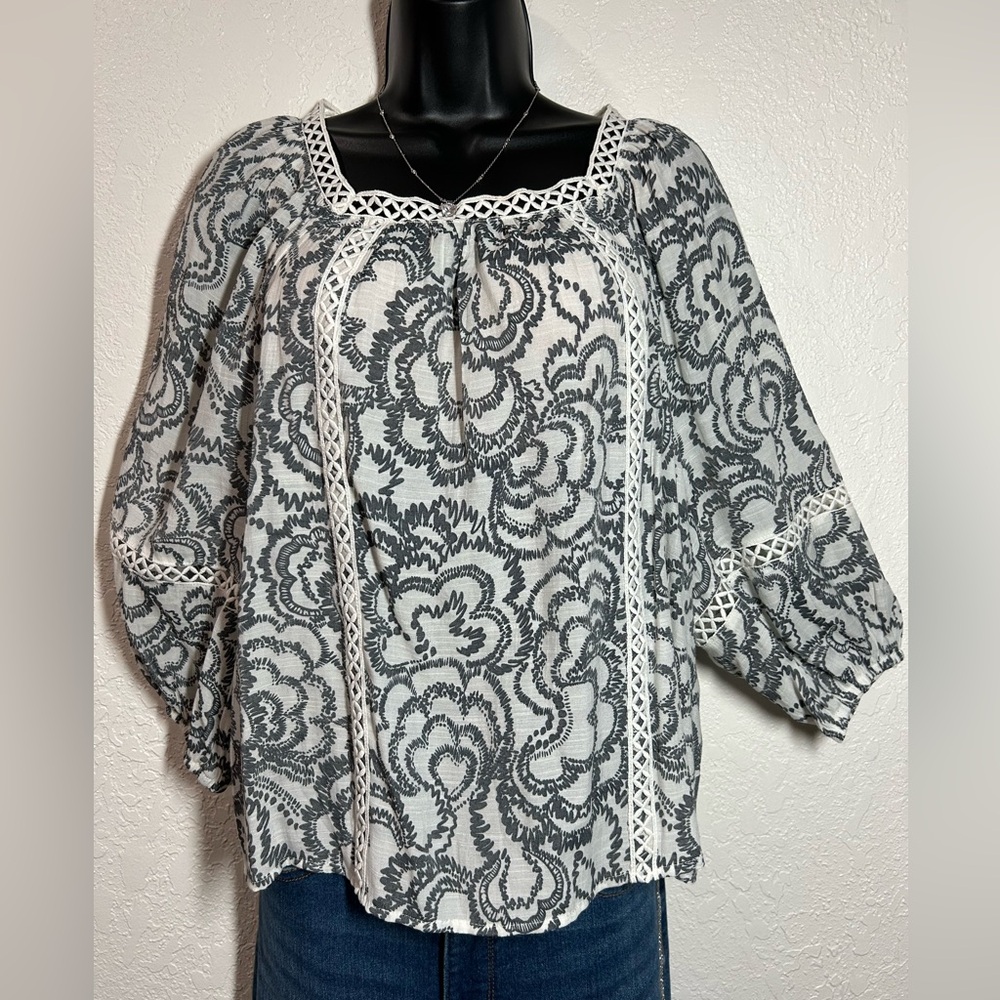 Zac & Rachel Black and White Lace Blouse